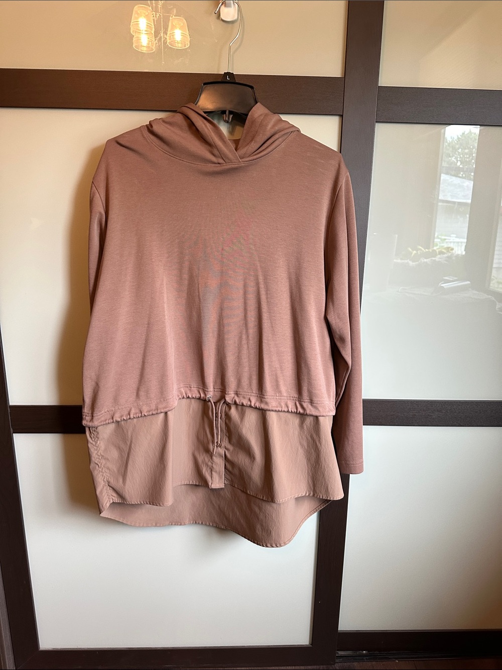 Women’s Athleta Mixed Media Hooded Pullover in Light Chocolate Brown size XL